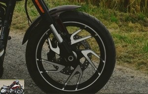 Harley-Davidson Sport Glide 107 rim