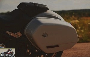 Suitcases in the color of the motorcycle
