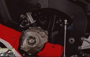 The 4-cylinder of the Fireblade now delivers 189 hp