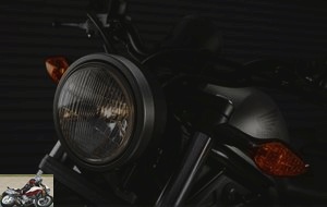 Honda CMX 500 Rebel headlight