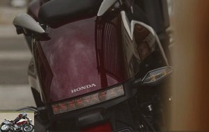 Honda F6C tail light