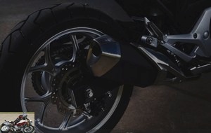 Aluminum rims with elbow valves are fitted with Dunlop or Bridgestone