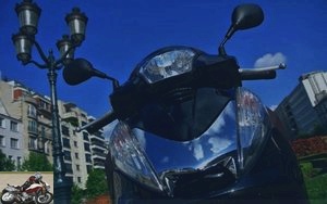 Honda SH 300i headlight