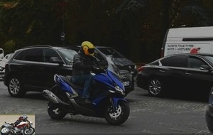 Road test of the Kymco XCiting S 400i in city traffic