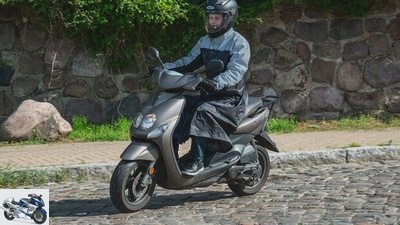 Louis Proof Scooter: raincoat for scooter riders