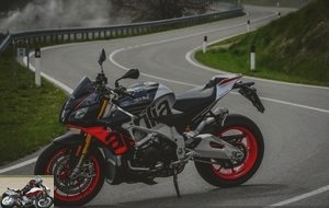 Aprilia Tuono V4 1100 Factory test