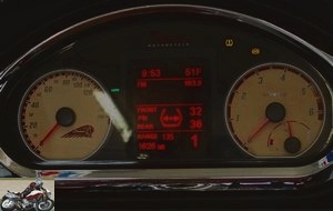 Instrument panel with Indian Roadmaster tire pressure control