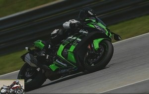 Kawasaki ZX-10R on the track