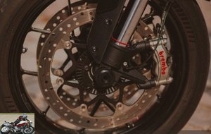 The Brembo Stylema calipers of the KTM 890 Duke R