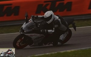 KTM RC 390 test