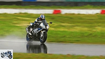 Market overview of new motorcycle tires 2016