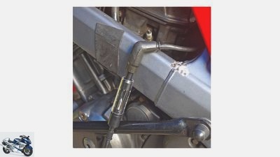 MOTORCYCLE screwdriver tip on starting problems