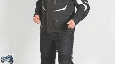 Motorcycle textile suits up to 400 euros in the test