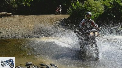 Motorcycle trip in Laos Report and tour tips