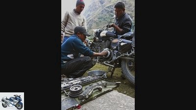 Motorcycle trip in Nepal