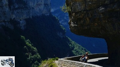 Motorcycle tour in Vercors (France)