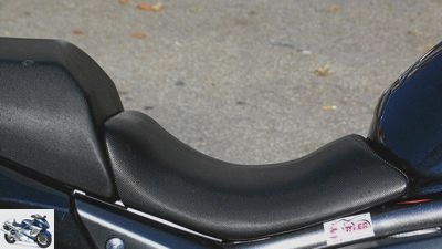 Pad the motorcycle seat