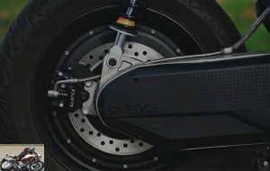 Front and rear CBS combined braking