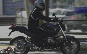 BMW R1200R in town