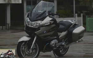 BMW R1200RT in town