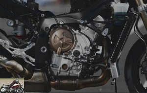 The 4 cylinder ShiftCam of the BMW S1000RR