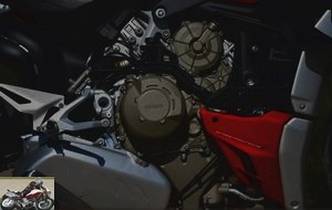 Desmosedici Stradale 90 ° V 4-cylinder engine, 1.103 cc