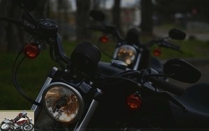 Harley-Davidson Sportster Iron 883 headlights