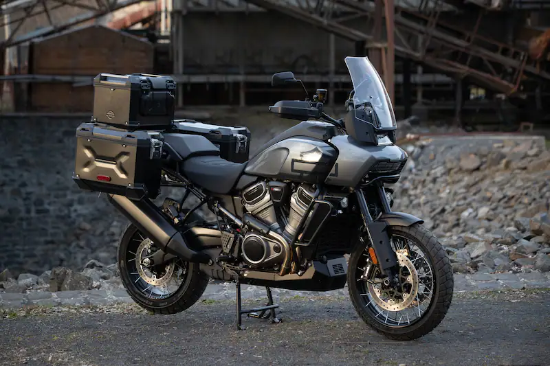 Harley-Davidsons New Travel Enduro in the test-test