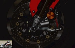 Double hydraulic disc & oslash; 330mm with Brembo 4-piston radial calipers, full ABS anti-lock