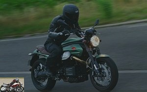 Moto Guzzi Griso 1200 8V SE on motorway