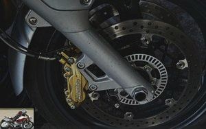 Moto Guzzi Norge GT 8V brakes