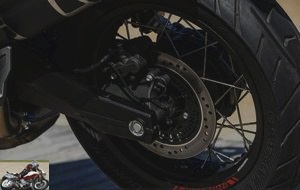 Moto Guzzi V85 TT spoked rim