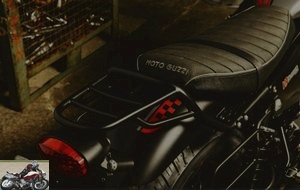 Moto Guzzi V9 seat