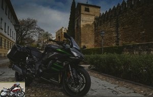 Kawasaki Ninja 1000 SX review
