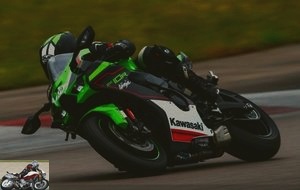 As on the road, the ZX-10R quickly builds confidence on the track
