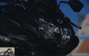 The headlight of the Kawasaki Z H2