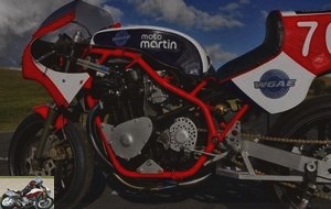 The Moto Martin frame was originally cut for the Honda CB900FZ engine