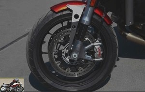 The front brakes work perfectly in conjunction with the engine brake