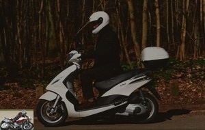 Piaggio Fly 125 scooter test