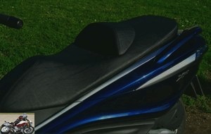 Piaggio X10 125 scooter seat