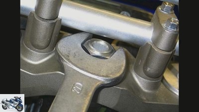 Advice: check and adjust steering head bearings