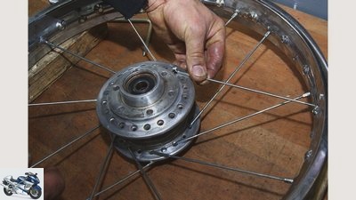 Guide to repairing spoked motorcycle wheels Part 1