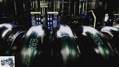 Tire production at Dunlop