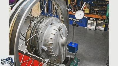 Restoration of the BMW R 80 G-S, part 5 chassis and brakes