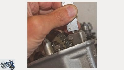 Screwdriver tip on the subject of valve control