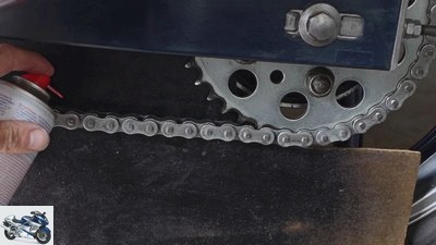 Tips for mechanics - correct motorcycle chain maintenance