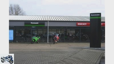 Service test at the motorcycle dealer
