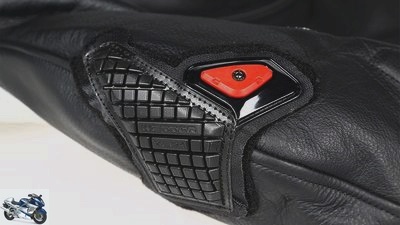 Seven motorcycle leather one-pieces in the test