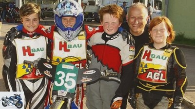 Speedway training for the boss at the long-course world champion Karl Maier