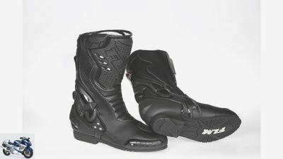 Sports motorcycle boots up to 250 euros in the test